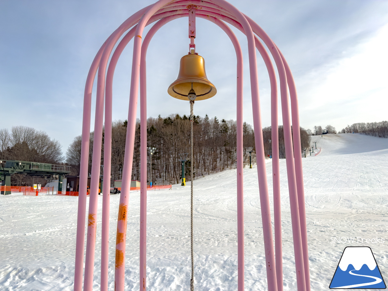 湧別町五鹿山スキー場｜雪が無くなる...。記録的な暖冬になってしまった今シーズン。ローカルスキー場巡りは、そろそろおしまい？！